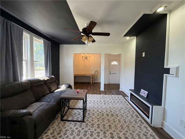4610 Warwick BLVD, Newport News, VA 23607