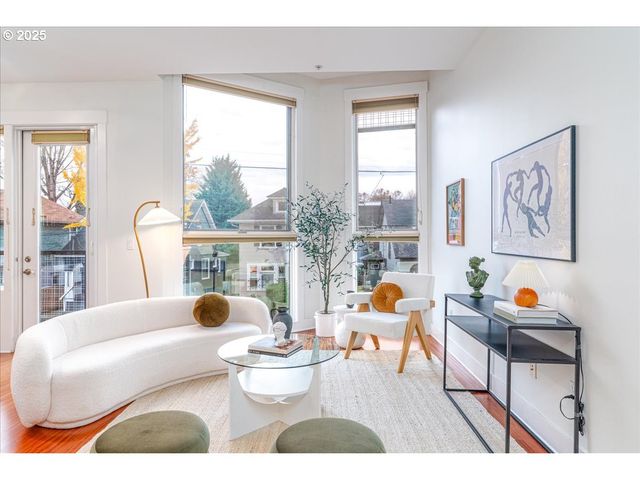 838 Se 38th Ave 209, Portland, OR 97214