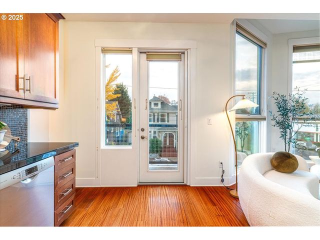 838 Se 38th Ave 209, Portland, OR 97214