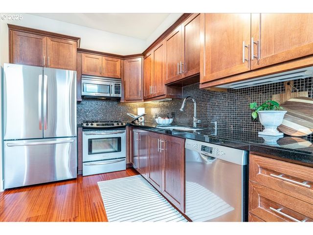 838 Se 38th Ave 209, Portland, OR 97214