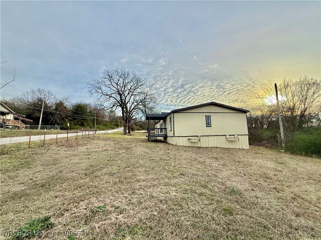 401 Warner Street, Poteau, OK 74953