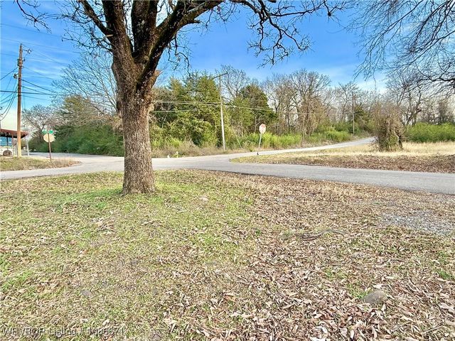 401 Warner Street, Poteau, OK 74953