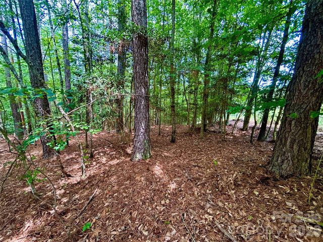 118 Edgewater Court, Granite Falls, NC 28630