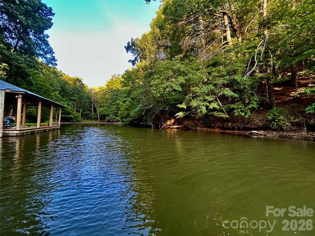 118 Edgewater Court, Granite Falls, NC 28630