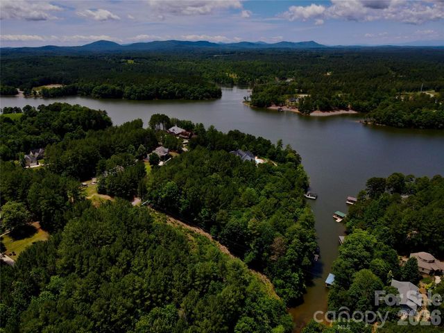 118 Edgewater Court, Granite Falls, NC 28630