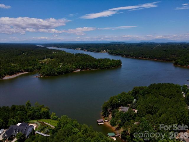 118 Edgewater Court, Granite Falls, NC 28630