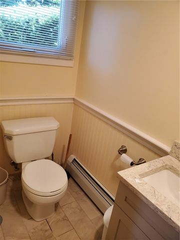 180 Diamond Hill Road, Warwick, RI 02886
