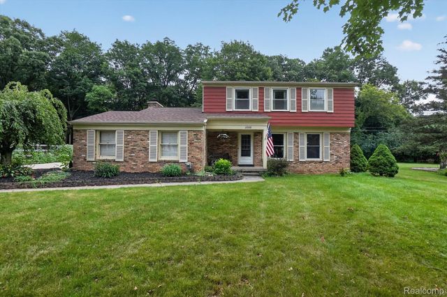 2356 Pineview Court, Flint Charter Township, MI 48433