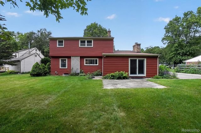 2356 Pineview Court, Flint Charter Township, MI 48433