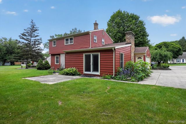 2356 Pineview Court, Flint Charter Township, MI 48433