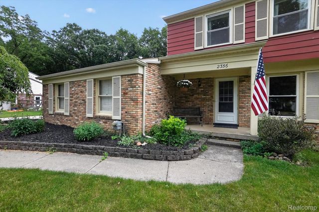 2356 Pineview Court, Flint Charter Township, MI 48433