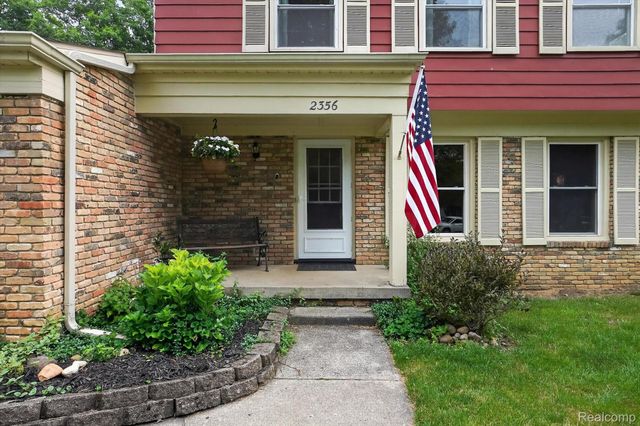 2356 Pineview Court, Flint Charter Township, MI 48433