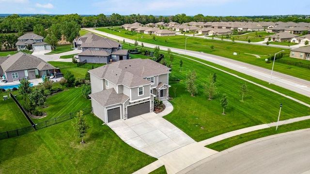 24704 W 76th Street, Shawnee, KS 66227