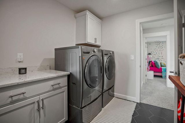 24704 W 76th Street, Shawnee, KS 66227