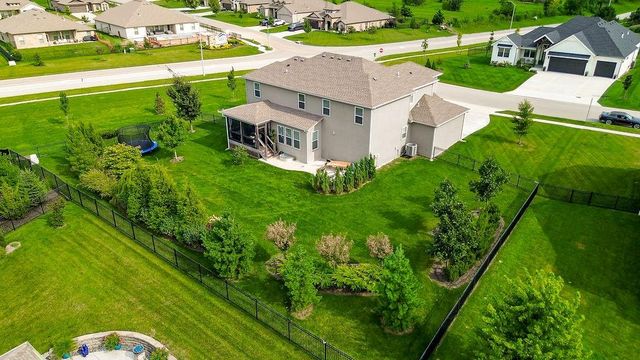 24704 W 76th Street, Shawnee, KS 66227