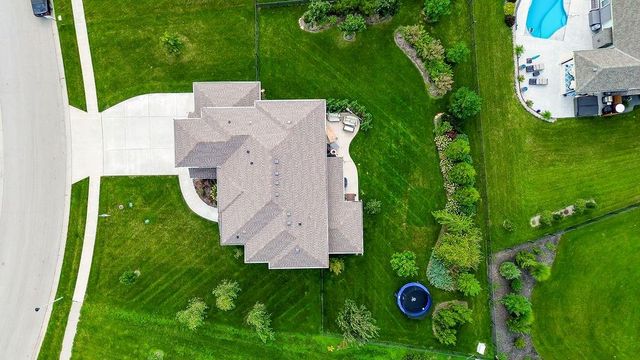 24704 W 76th Street, Shawnee, KS 66227