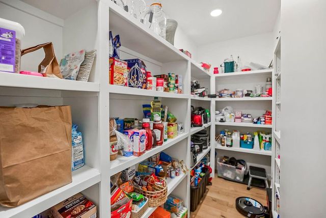 24704 W 76th Street, Shawnee, KS 66227
