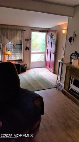 131 E Washington Avenue, Leonardo, NJ 07737