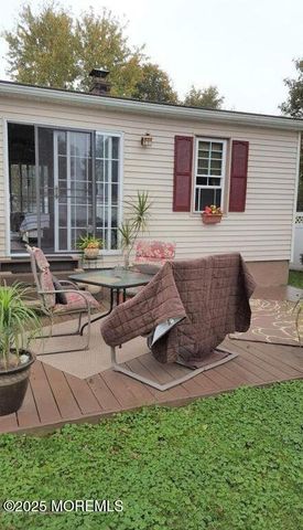 131 E Washington Avenue, Leonardo, NJ 07737