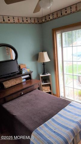 131 E Washington Avenue, Leonardo, NJ 07737