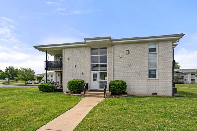 613 Hillsboro Rd Apt B17, Franklin, TN 37064