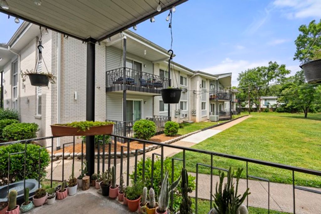 613 Hillsboro Rd Apt B17, Franklin, TN 37064