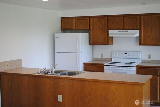 1730 Dexter Avenue N, Seattle, WA 98109
