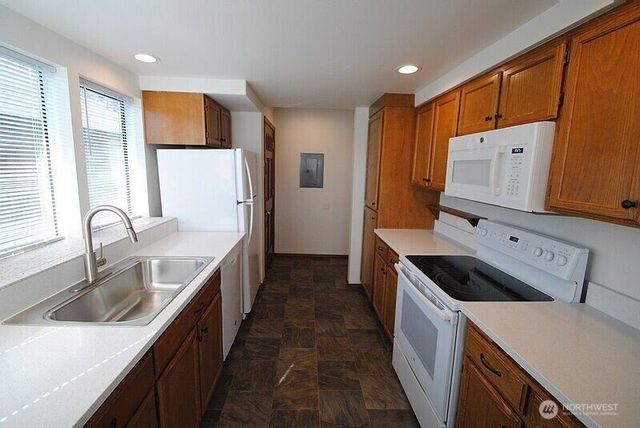 1730 Dexter Avenue N, Seattle, WA 98109