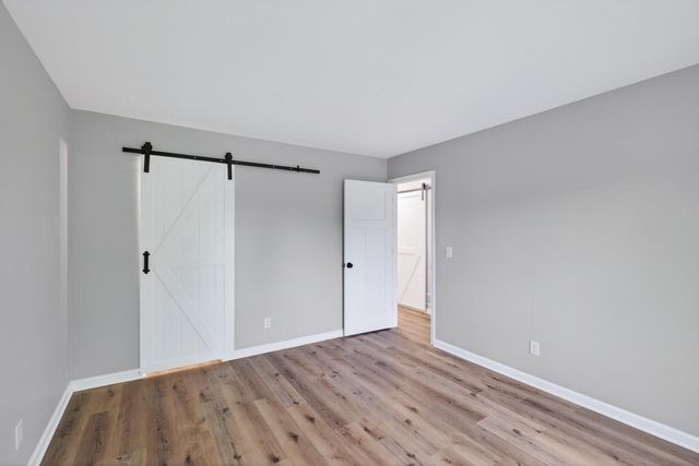 7956 Charles Way, Inver Grove Heights, MN 55076