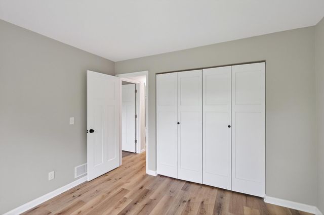 7956 Charles Way, Inver Grove Heights, MN 55076