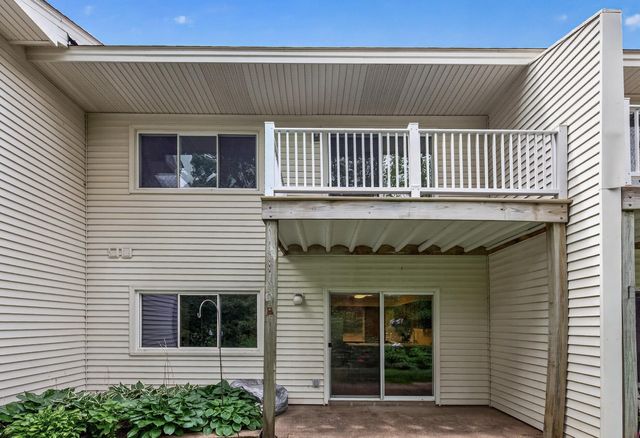 7956 Charles Way, Inver Grove Heights, MN 55076