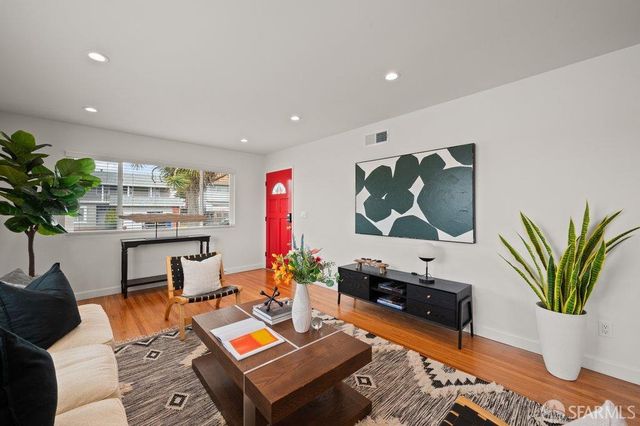 2700 Wexford Avenue, South San Francisco, CA 94080