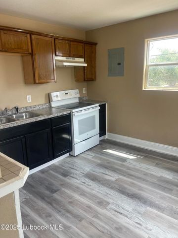 1411 24th Street, Lubbock, TX 79411