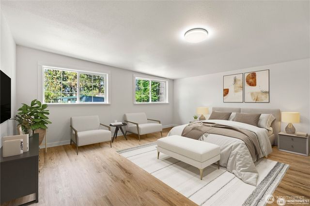 2749 Parkway Drive W, University Place, WA 98466