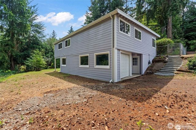 2749 Parkway Drive W, University Place, WA 98466