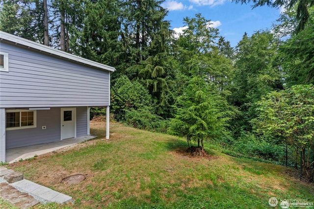 2749 Parkway Drive W, University Place, WA 98466