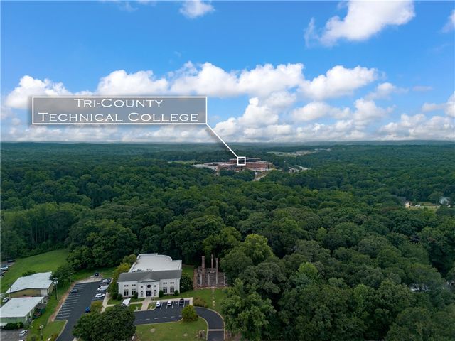 206 Village Way, Pendleton, SC 29670