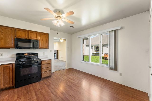 230 Holly Lane, Schererville, IN 46375