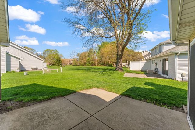 230 Holly Lane, Schererville, IN 46375