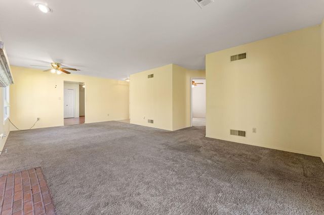 230 Holly Lane, Schererville, IN 46375