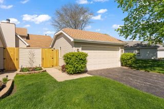 230 Holly Lane, Schererville, IN 46375