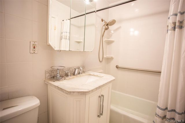 855 E Broadway 6H, Long Beach, NY 11561