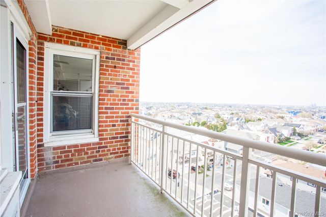 855 E Broadway 6H, Long Beach, NY 11561