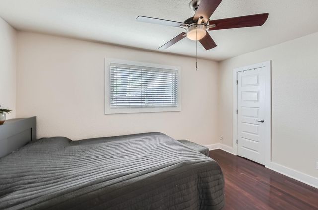 3815 Guadalupe ST 103, Austin, TX 78751