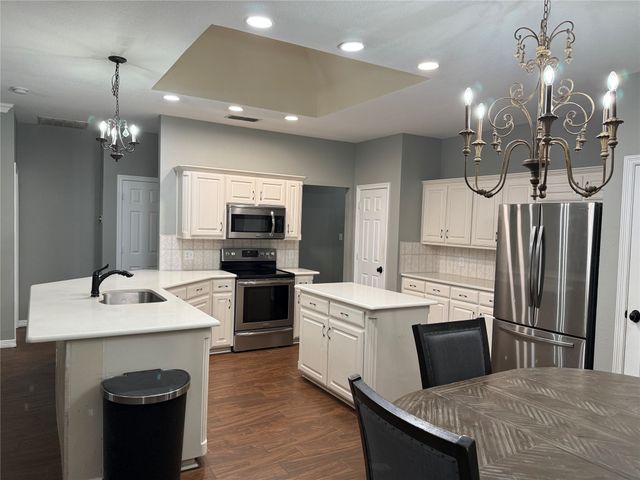 2234 Summer Brook Drive, Weatherford, TX 76087