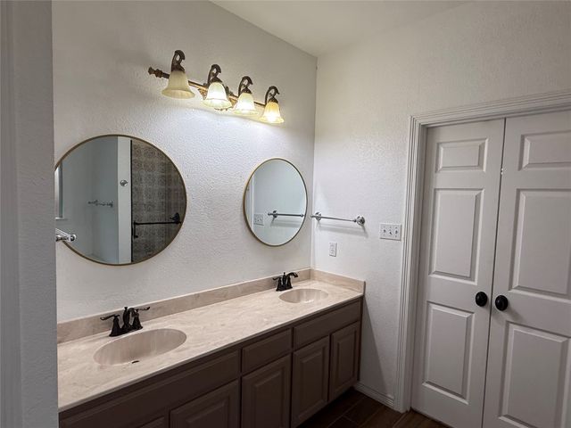2234 Summer Brook Drive, Weatherford, TX 76087