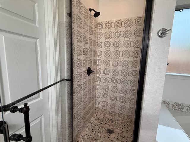 2234 Summer Brook Drive, Weatherford, TX 76087