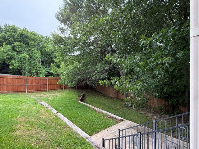 2234 Summer Brook Drive, Weatherford, TX 76087