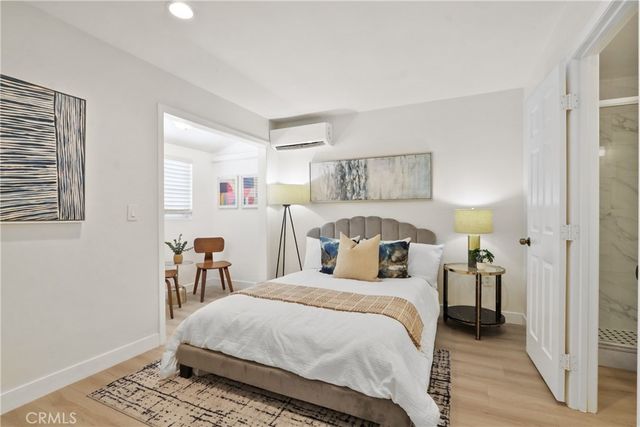 560 La Seda, La Puente, CA 91744