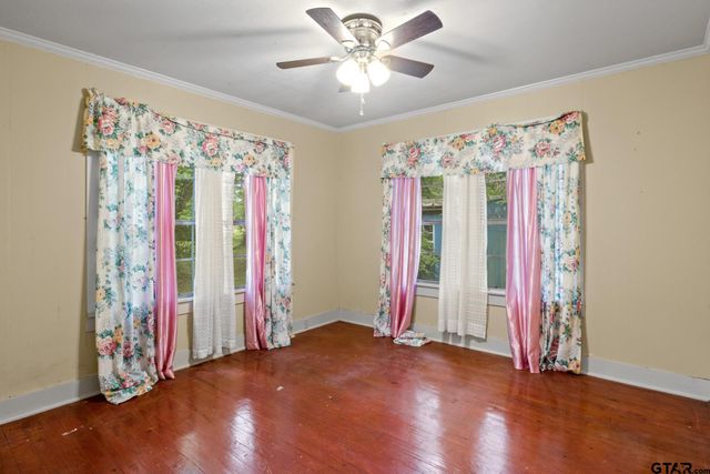 403 Pace Ave, Naples, TX 75568